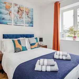 luxury-apartment-close-to-london-heathrow-and-m4.brighton-hotels-england.com/